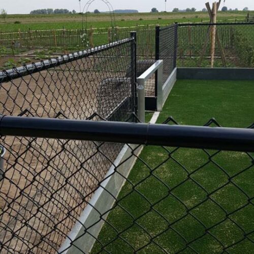 Mini hockeydoelen 34 Onze aluminium hockeydoelen. Ook zeer geschikt om in hockeyveldjes te plaatsen.